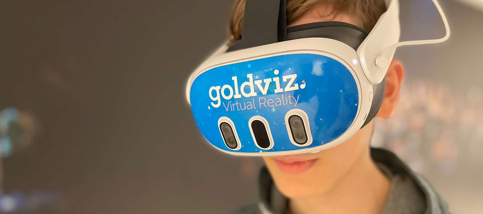 oculus quest 3 vr bril met de goldviz sticker gemaakt met de vr bril sticker template.